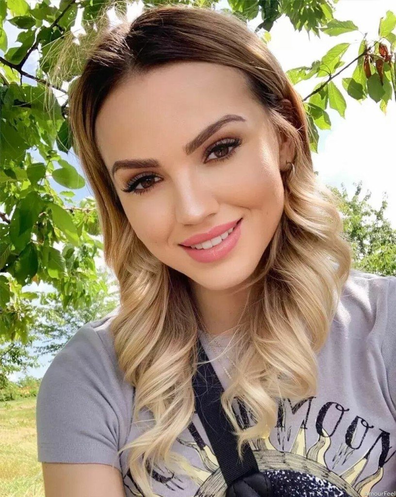 Zhanna Profile image 1